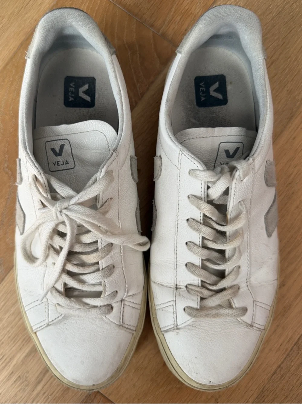 VEJA Campo Leather White Natural - Size 11 US
